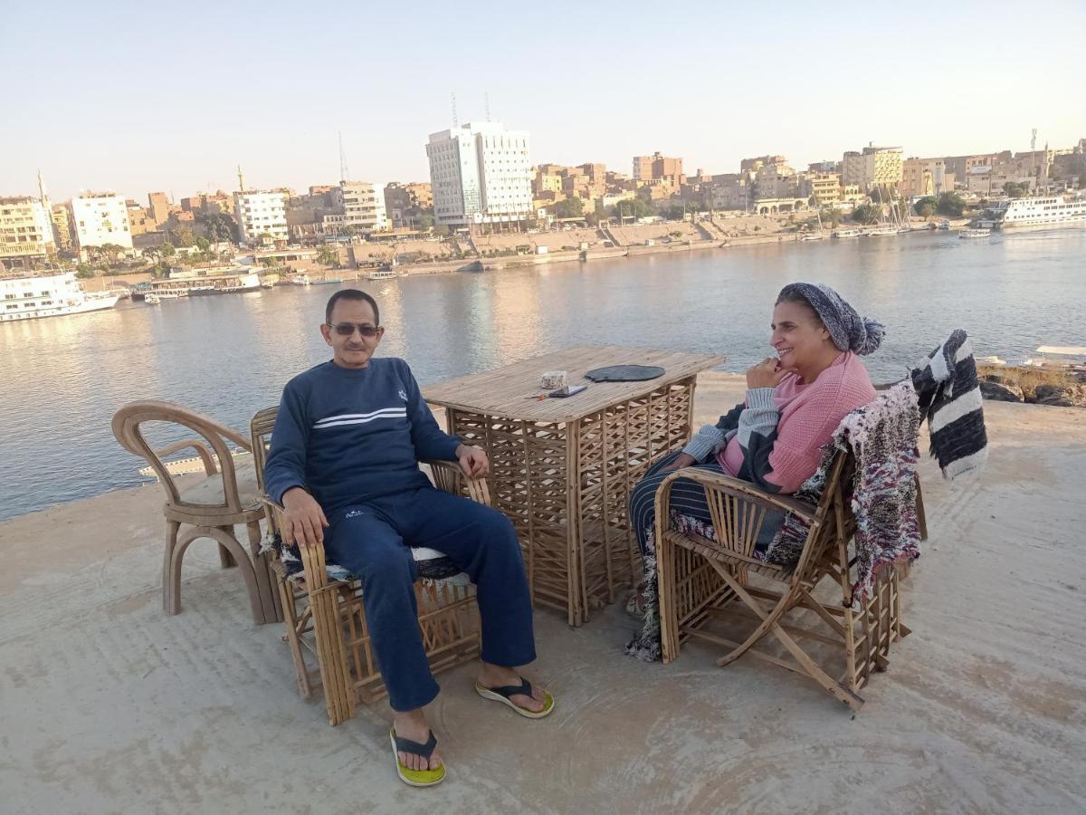 אסואן Mostafa Jamaica Guesthouse מראה חיצוני תמונה