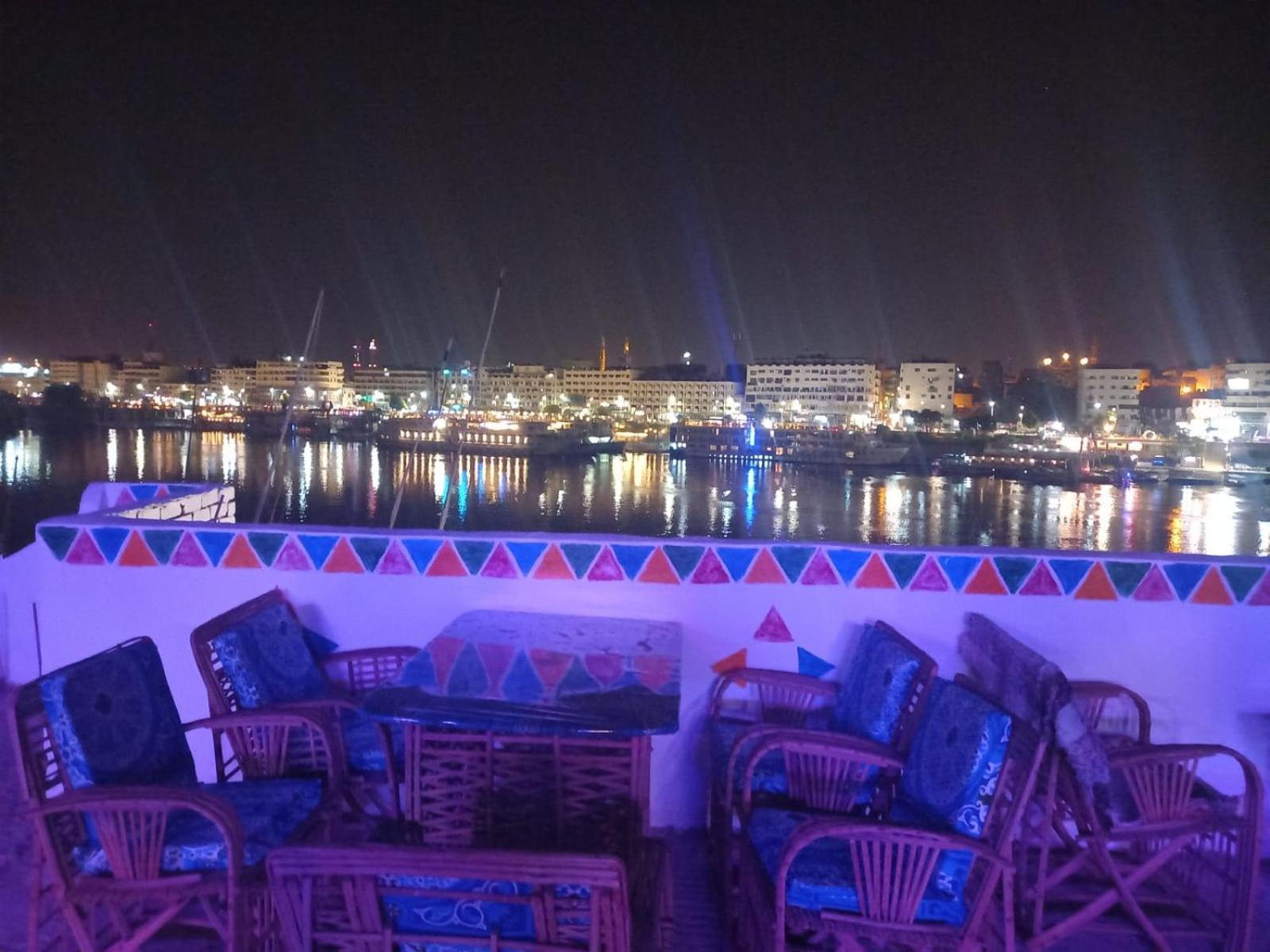 אסואן Mostafa Jamaica Guesthouse חדר תמונה