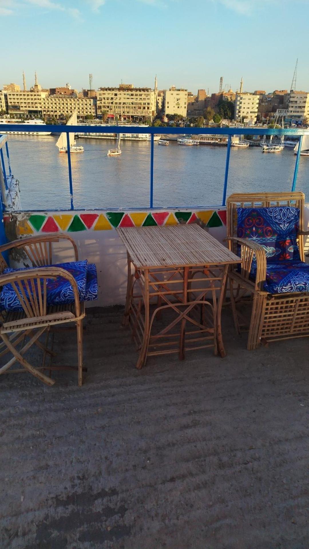 אסואן Mostafa Jamaica Guesthouse מראה חיצוני תמונה